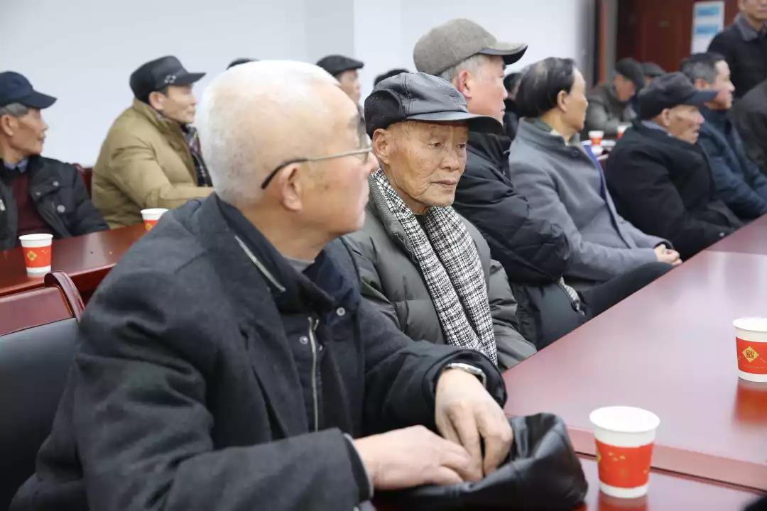 E:\2019年新闻\20190122老干部座谈会\微信图片_20190123085335.jpg