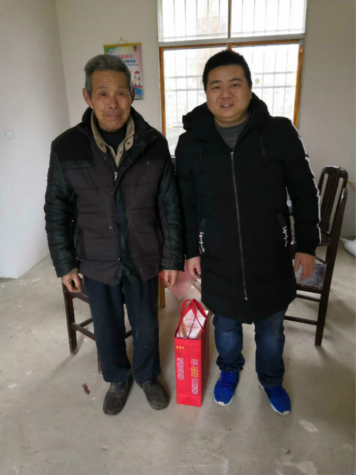 C:\Users\Administrator\Desktop\20190214阳新法院：收心聚力，抖擞精神，吹响新年冲锋号\筛选照片\走访慰问帮扶对象2.jpg